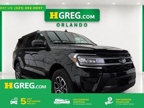 Used 2024 Ford Expedition XLT RWD image 1