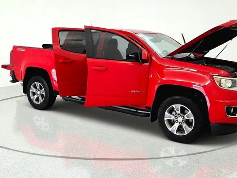Used 2018 Chevrolet Colorado Z71 AWD/4WD image 11