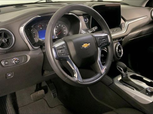 Used 2025 Chevrolet Blazer LT image 14