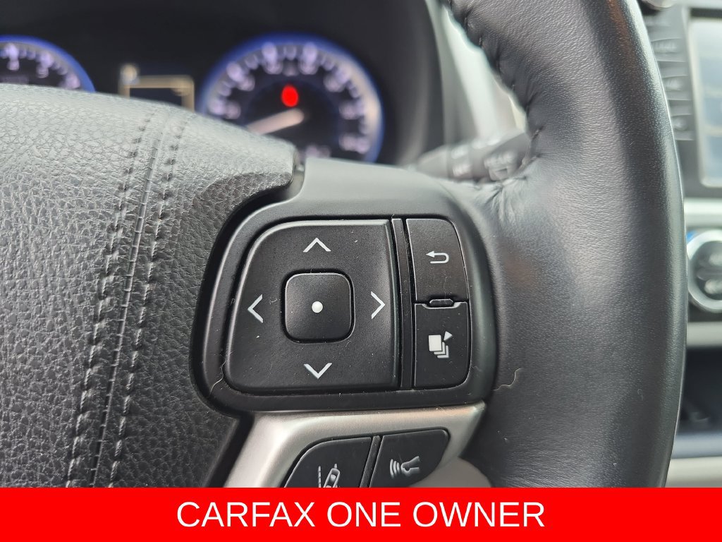 Used 2017 Toyota Highlander XLE AWD/4WD image 19