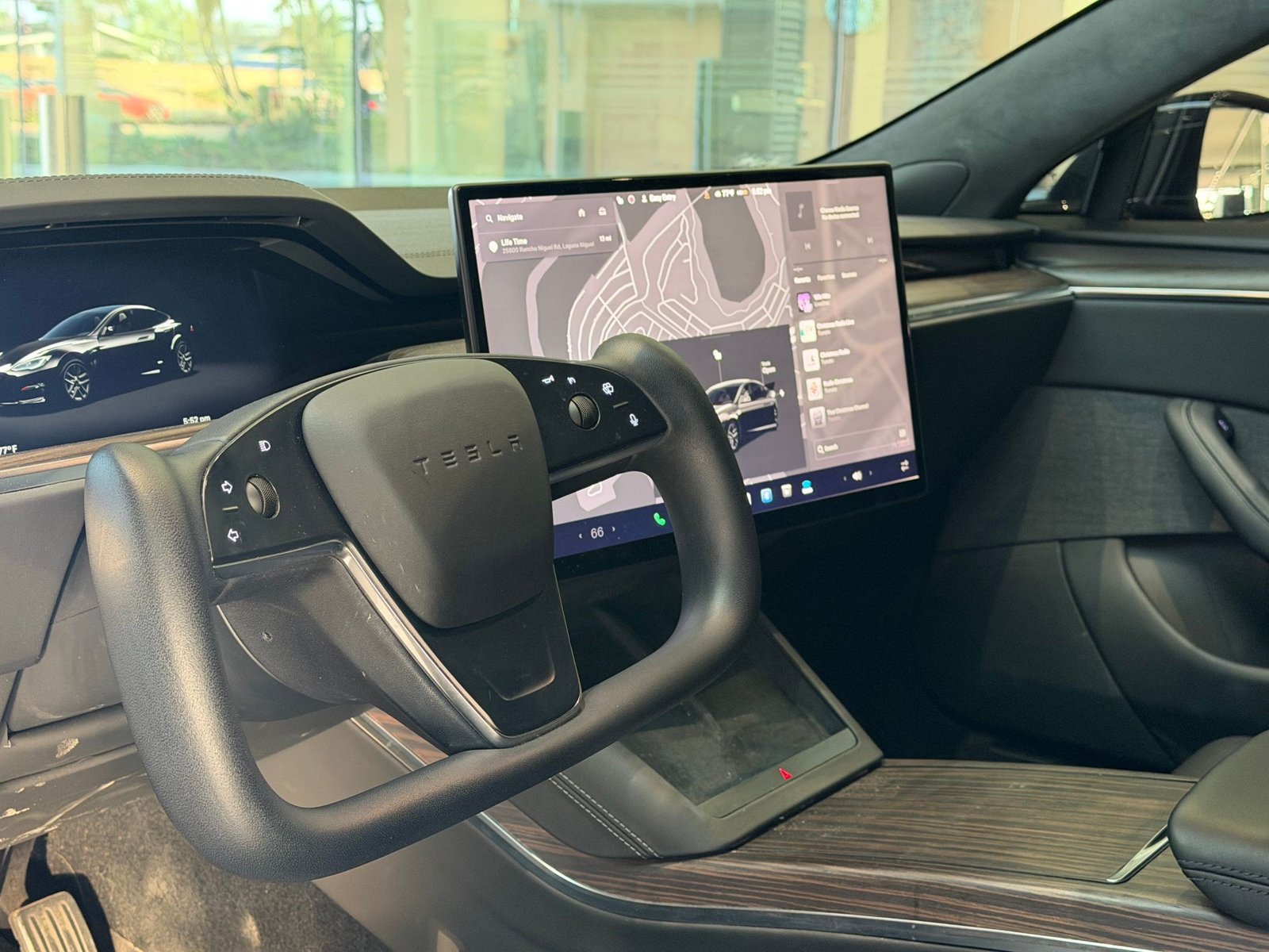 Used 2022 Tesla Model S AWD/4WD image 4