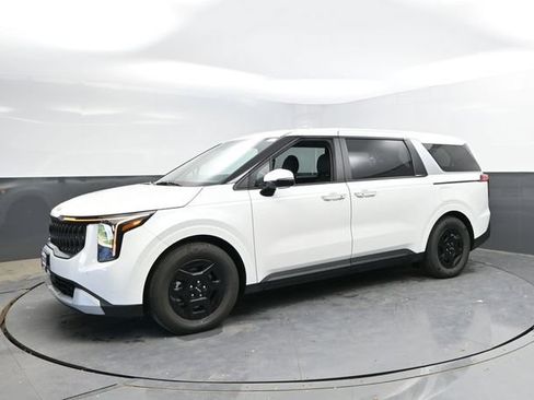Used 2026 Kia Carnival FWD image 7