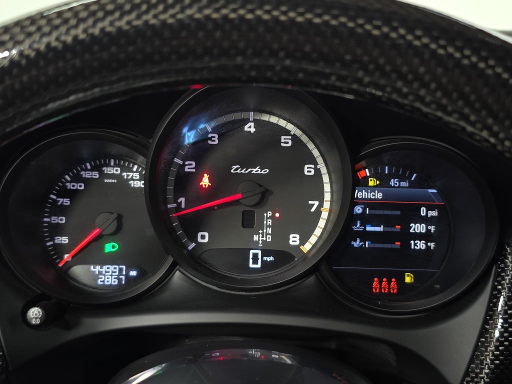Used 2021 Porsche Macan Turbo AWD/4WD image 15