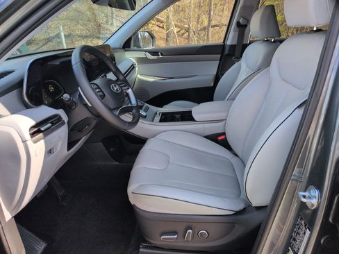 Used 2025 Hyundai Palisade SEL AWD/4WD image 12