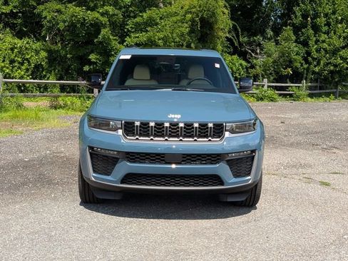 New 2026 Jeep Grand Cherokee Limited AWD/4WD image 8