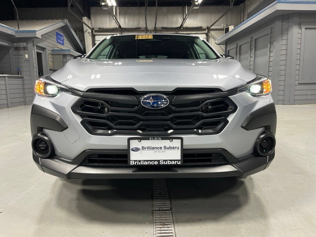 Used 2026 Subaru Crosstrek 2.5i AWD/4WD image 2
