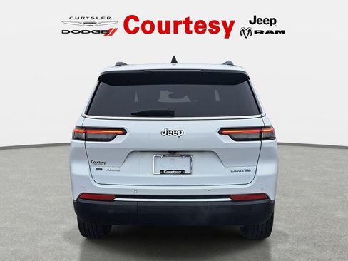 Used 2023 Jeep Grand Cherokee L Limited image 6