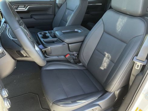 New 2026 GMC Sierra 1500 SLT AWD/4WD image 19