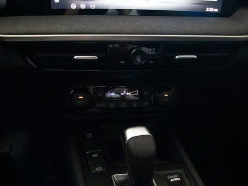 New 2026 Nissan Kicks SV w/ Cold Weather Package image 31