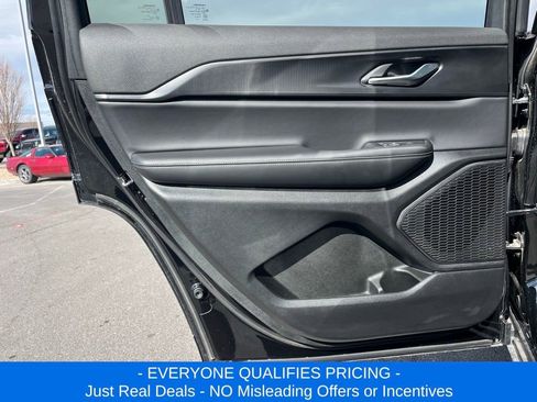 New 2025 Jeep Grand Cherokee L Altitude image 22