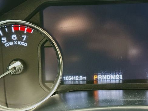 Used 2019 Ford F350 Lariat w/ Chrome Package image 19