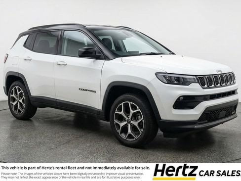 Used 2025 Jeep Compass Limited image 1
