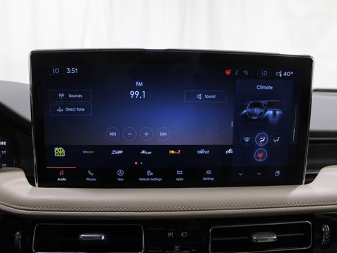 Certified 2023 Lincoln Nautilus Reserve w/ Equipment Group 201A image 14