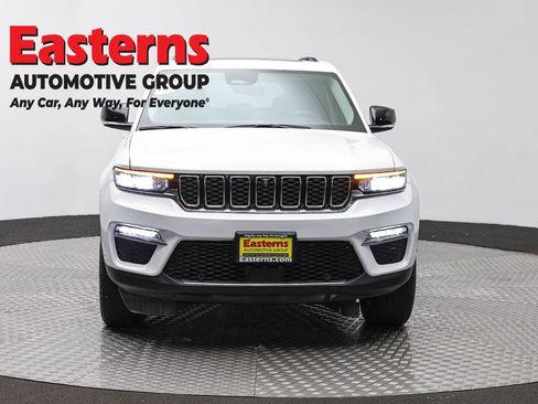 Used 2022 Jeep Grand Cherokee Limited 4xe w/ Luxury Tech Group II AWD/4WD image 2