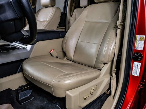 Used 2017 Ford F250 Lariat w/ Lariat Ultimate Package AWD/4WD image 28