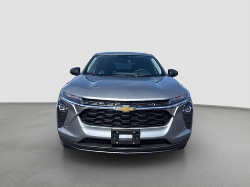 New 2026 Chevrolet Trax LS w/ Driver Confidence Package FWD image 2