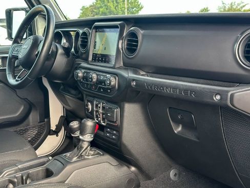 Used 2021 Jeep Wrangler Unlimited Sport AWD/4WD image 22
