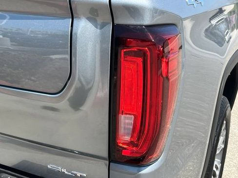 Used 2025 GMC Sierra 1500 SLT AWD/4WD image 31