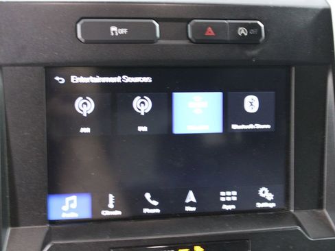 Used 2019 Ford F150 Lariat w/ Equipment Group 502A Luxury image 30