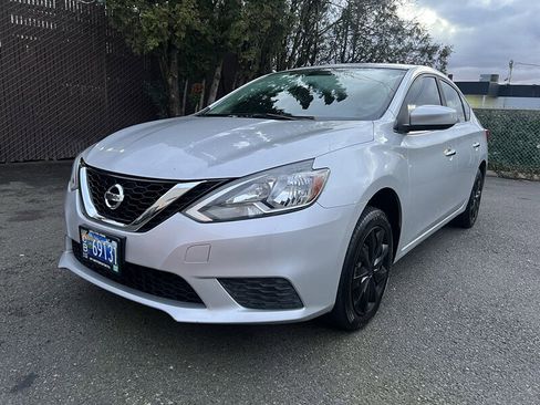 Used 2017 Nissan Sentra SV image 1