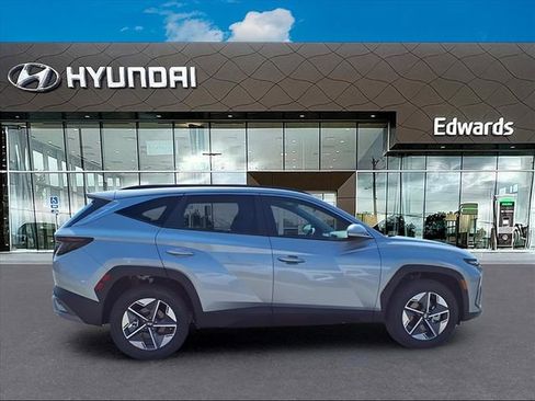 New 2026 Hyundai Tucson SEL image 8