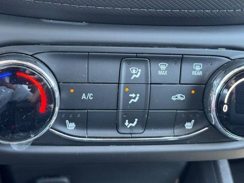 Used 2023 Chevrolet TrailBlazer LT FWD image 20