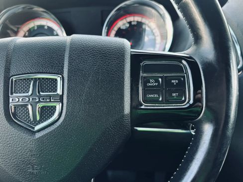 Used 2018 Dodge Grand Caravan SE FWD image 27
