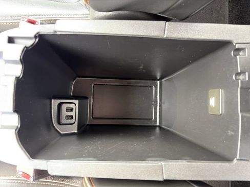 Used 2023 GMC Terrain AT4 AWD/4WD image 34