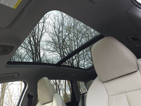 Used 2025 Audi Q6 e-tron Premium Plus image 56