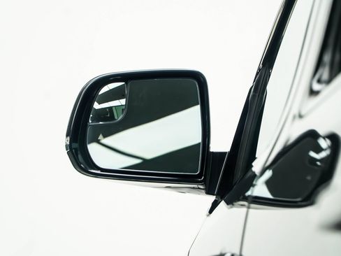 Used 2022 Jeep Wagoneer Series III RWD image 15