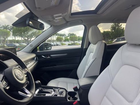 Used 2025 MAZDA CX-5 AWD 2.5 S w/ Preferred Package image 18
