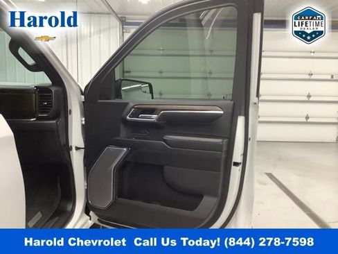 Used 2024 Chevrolet Silverado 1500 High Country w/ High Country Premium Package image 10