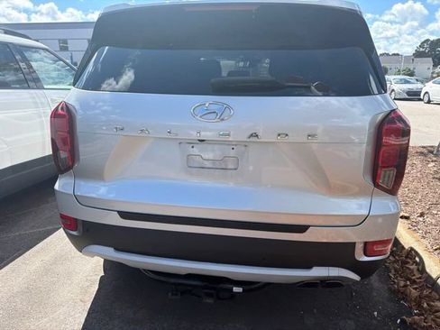 Used 2022 Hyundai Palisade SEL w/ 8P Bench Seat Package FWD image 10