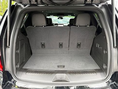Used 2026 GMC Yukon Elevation AWD/4WD image 18