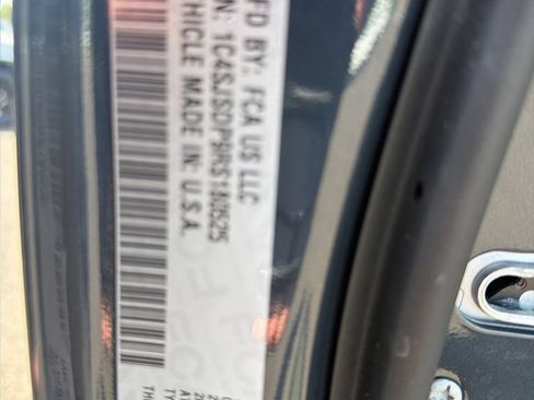 Certified 2024 Jeep Wagoneer L Series III w/ Premium Group I AWD/4WD image 22