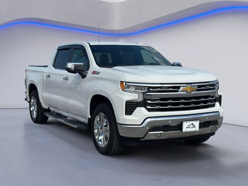 Used 2023 Chevrolet Silverado 1500 LTZ AWD/4WD image 5