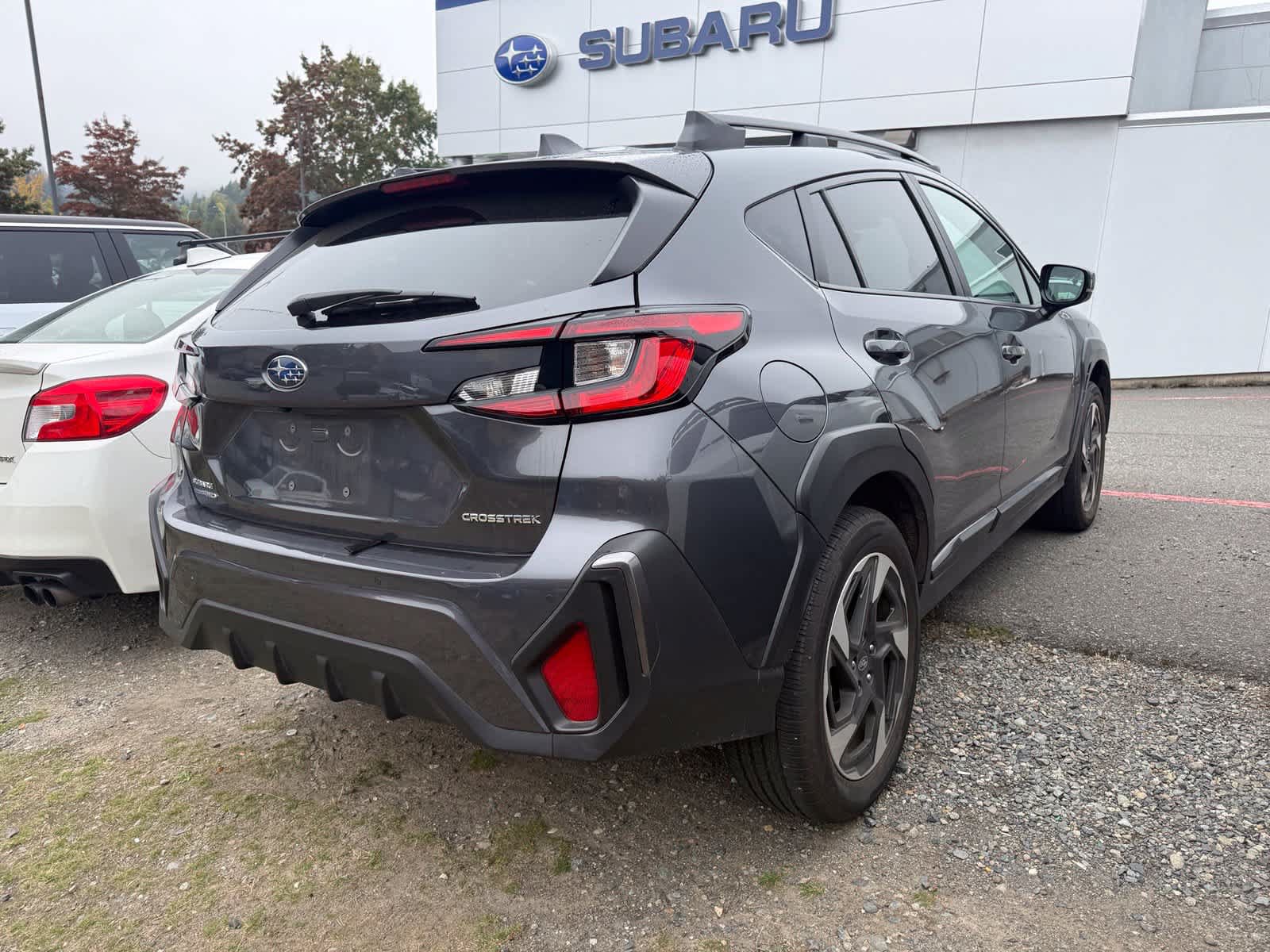 Used 2024 Subaru Crosstrek 2.5i Limited AWD/4WD image 3