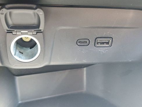 Used 2024 Chevrolet Trax LT image 30