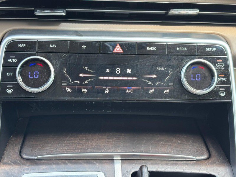 Used 2022 Genesis GV80 2.5T w/ Prestige Package 04 AWD/4WD image 22