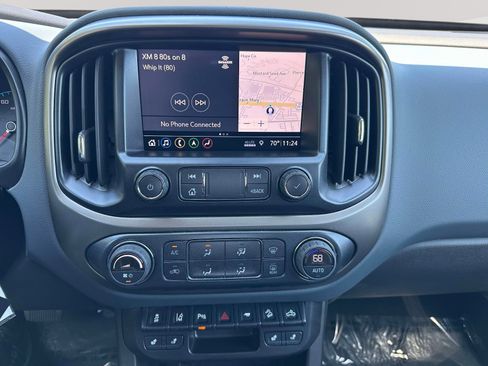Used 2021 Chevrolet Colorado Z71 w/ LPO, Tonneau and Step Package AWD/4WD image 8