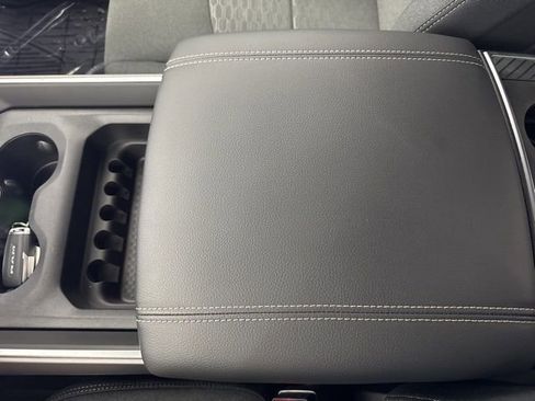 New 2026 RAM 3500 Big Horn AWD/4WD image 41
