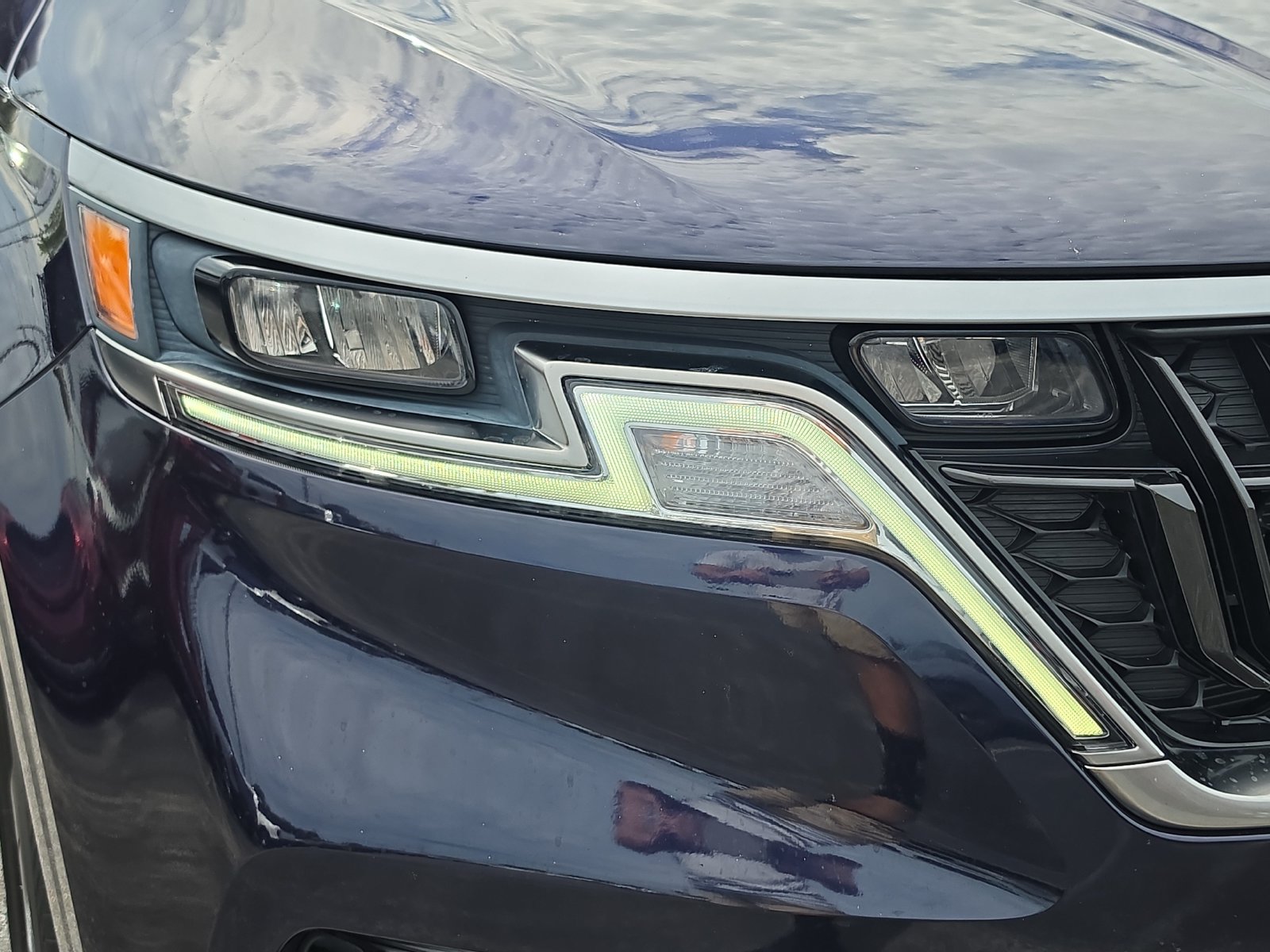 Used 2024 Kia Carnival LX FWD image 5