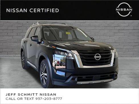 Certified 2025 Nissan Pathfinder Platinum w/ Cargo Package FWD image 1