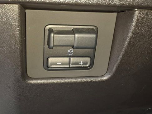 Used 2024 Chevrolet Colorado ZR2 image 15