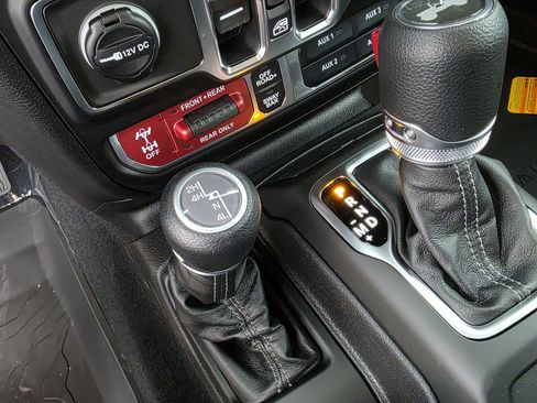 New 2026 Jeep Wrangler Unlimited Rubicon image 21