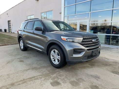 Used 2021 Ford Explorer XLT w/ Class III Trailer Tow Package image 1