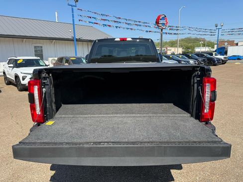 Used 2023 Ford F250 XL w/ STX Appearance Package AWD/4WD image 7