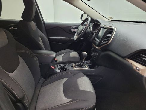 Used 2014 Jeep Cherokee Latitude w/ Comfort/Convenience Group AWD/4WD image 21