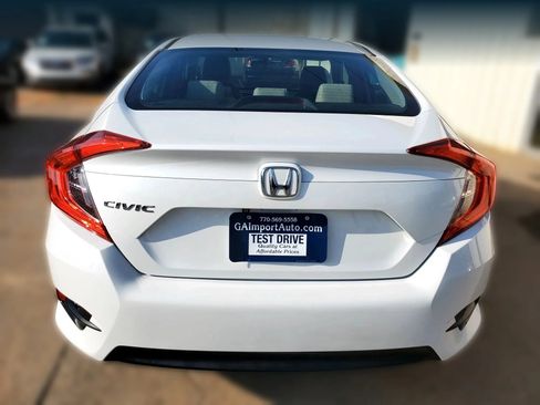 Used 2016 Honda Civic EX image 11