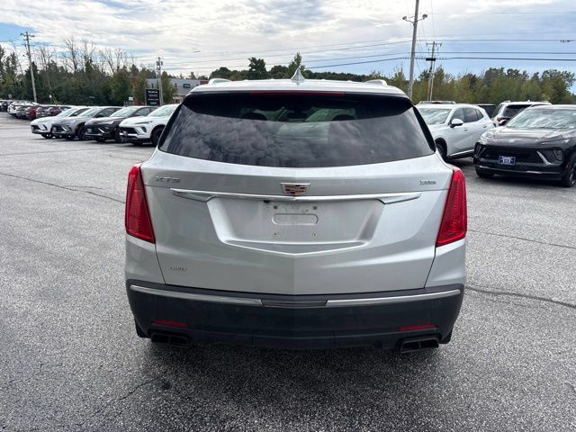 Used 2018 Cadillac XT5 Luxury AWD/4WD image 3